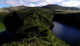 Lagoa Negra & Lagoa Comprida - Flores - Açores