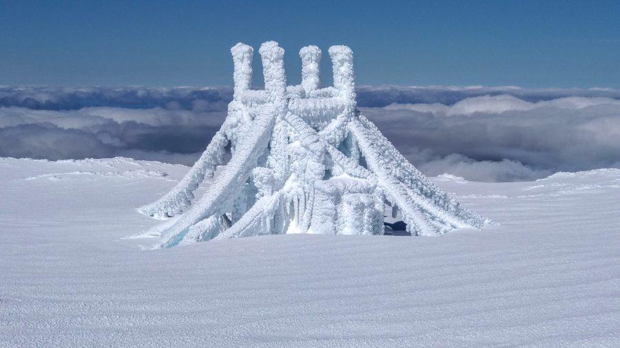 Fotos únicas e incríveis da Montanha do Pico com neve (Fevereiro 2019)