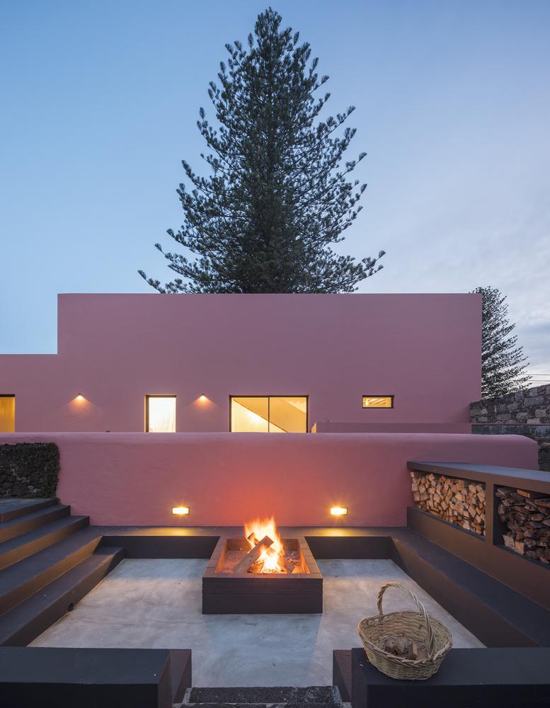 Pink House - São Miguel - Açores - Foto 03
