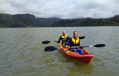 Kayak tour around Lagoa das Furnas + Terra Nostra Park